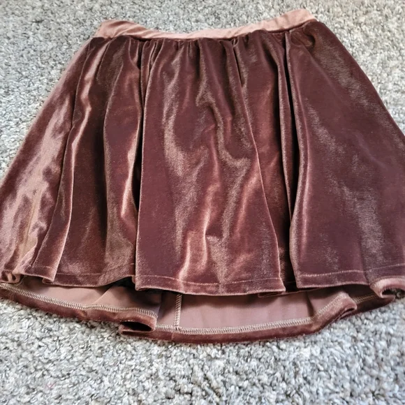 NWT Brown Velvet-esque mini Skirt / Skort - large - Picture 2 of 5